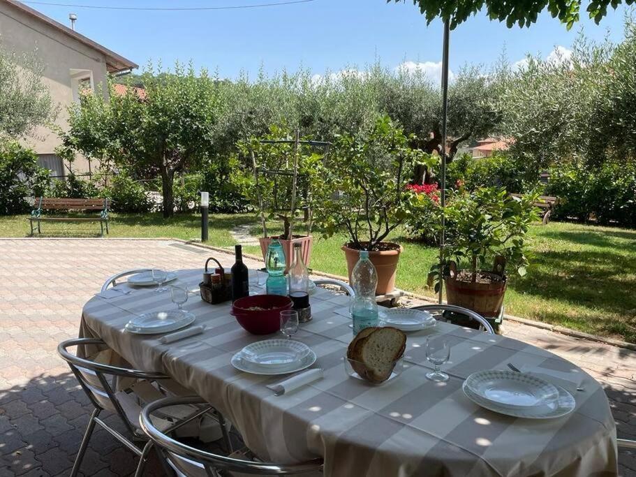 La Dimora Delle Rose Passignano sul Trasimeno Exterior foto